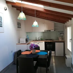 Apartment Charming House In